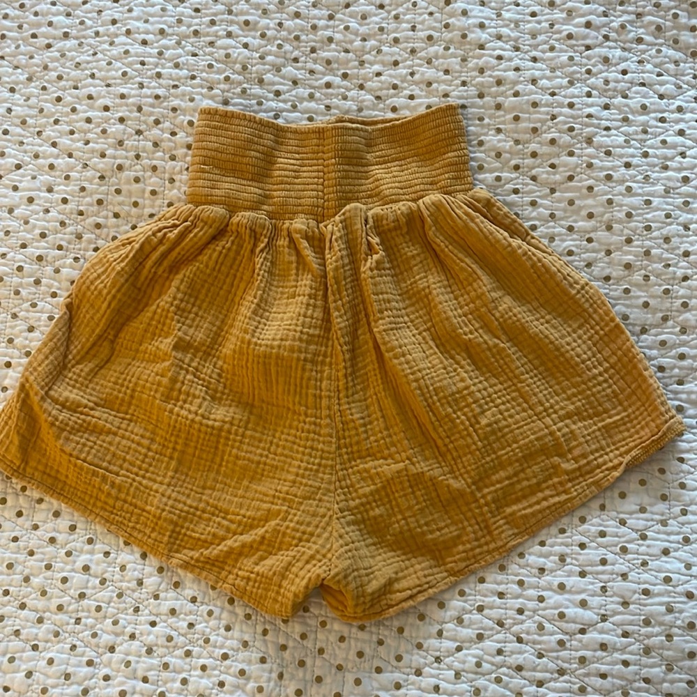 Beautiful yellow flared girls shorts, elastic waistband